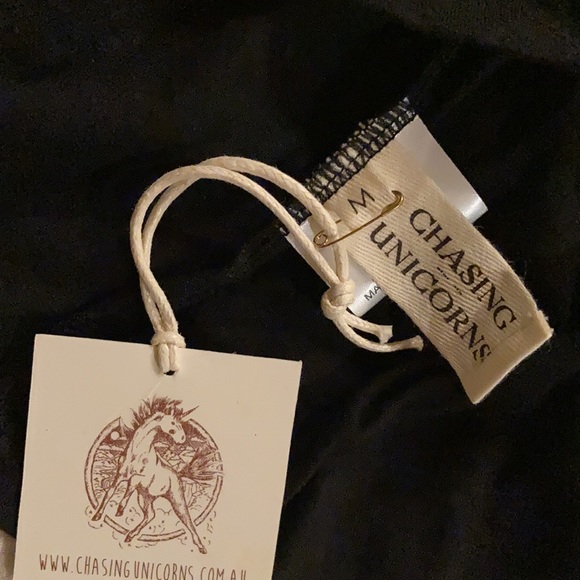 SOLD💫 Chasing Unicorns Good Times Roll Camisole sz M - Picture 16 of 16